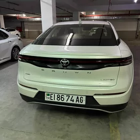 Toyota Crown 2023