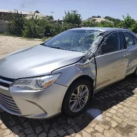 Toyota Camry 2016