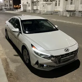 Hyundai Elantra 2021