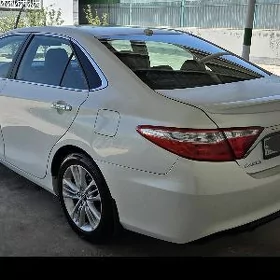 Toyota Camry 2017