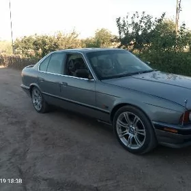 BMW 525 1988