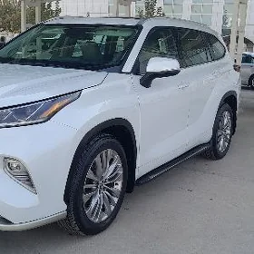 Toyota Highlander 2022