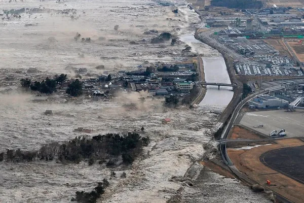 Seýsmologlar: 2011-nji ýyldaky ýertitreme Ýaponiýany 6 mm gündogara süýşürdi