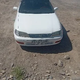 Toyota Corona 1993