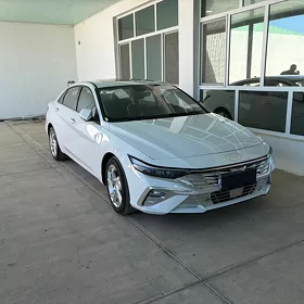 Hyundai Elantra 2026