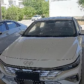 Hyundai Elantra 2026