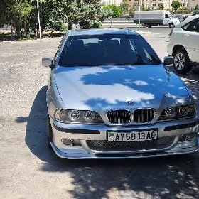 BMW E39 2000