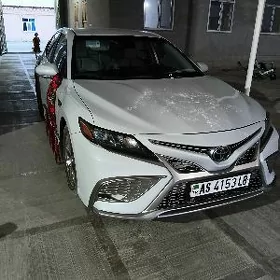 Toyota Camry 2023