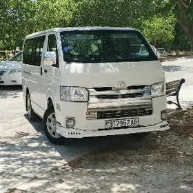 Toyota Hiace 2008