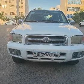 Nissan Pathfinder 1999
