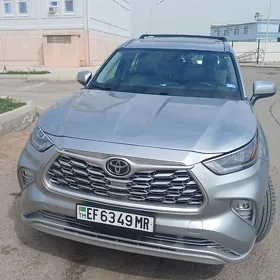 Toyota Highlander 2020