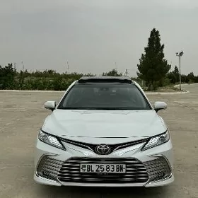 Toyota Camry 2022