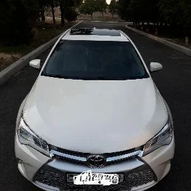 Toyota Camry 2017