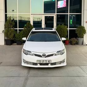 Toyota Camry 2013