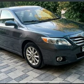 Toyota Camry 2011
