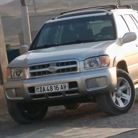Nissan Pathfinder 2002