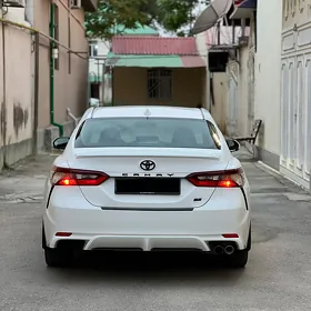 Toyota Camry 2023