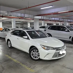 Toyota Camry 2017