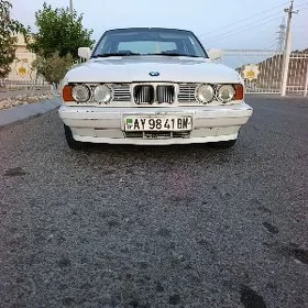 BMW 525 1990