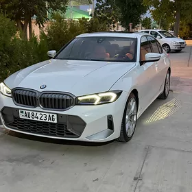 BMW 330 2025