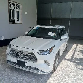 Toyota Highlander 2022