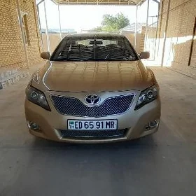 Toyota Camry 2010