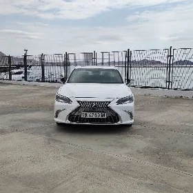 Lexus ES 350 2021