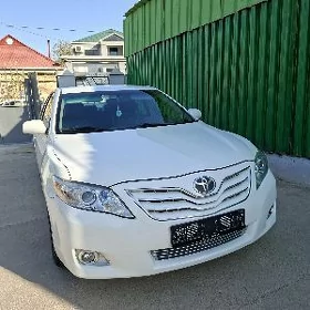 Toyota Camry 2011