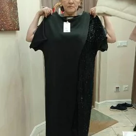 Платья вечерние