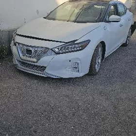 Nissan Maxima 2020