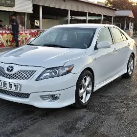 Toyota Camry 2011