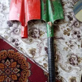 лопаты 2 штуки