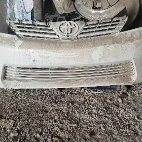 bamper Toyota Camry LE