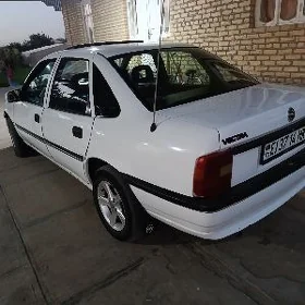 Opel Vectra 1990