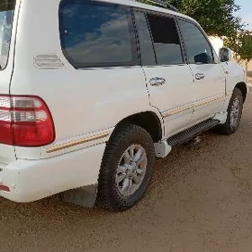 Toyota Land Cruiser 2000