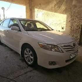 Toyota Camry 2010