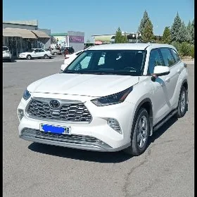 Toyota Highlander 2023