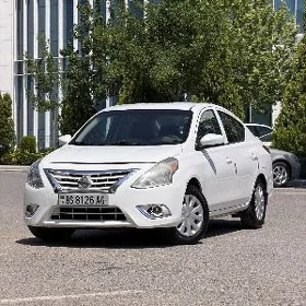 Nissan Versa 2018