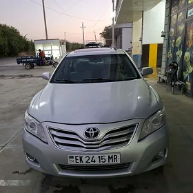 Toyota Camry 2010