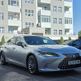 Lexus ES 350 2024