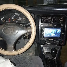 Toyota Carina 1995
