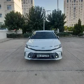 Toyota Camry 2024