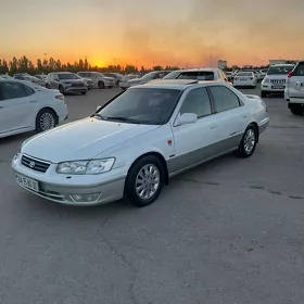 Toyota Camry 2000