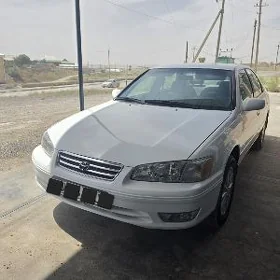 Toyota Camry 2000