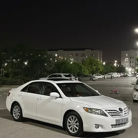 Toyota Camry 2011