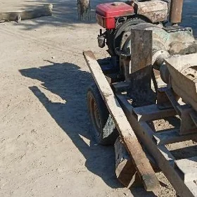 MTZ T-28 2006