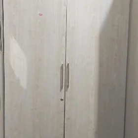 Шкаф
