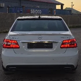 Mercedes-Benz E300 2012