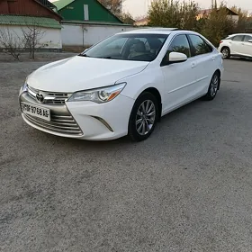 Toyota Camry 2017