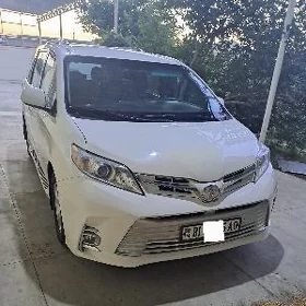 Toyota Sienna 2017